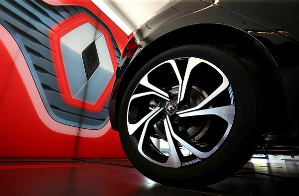 Renault ve Nissan emisyon hilesi yapmakla suçlanıyor