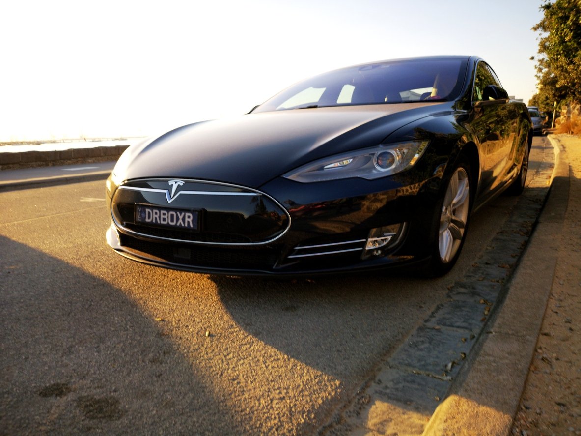 Tesla o modelin deneme üretimlerine başladı