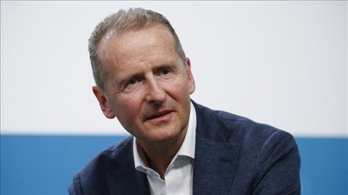 Volkswagen CEO'su Diess: Apple otonom araçta bizi rakip olarak zorlayacak