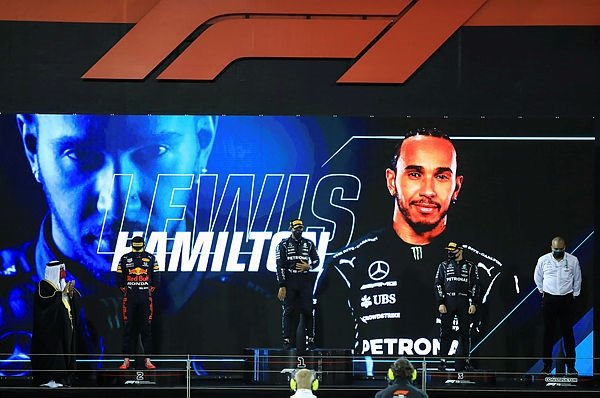 Formula 1'de sezonun ilk yarışında zafer Hamilton'ın