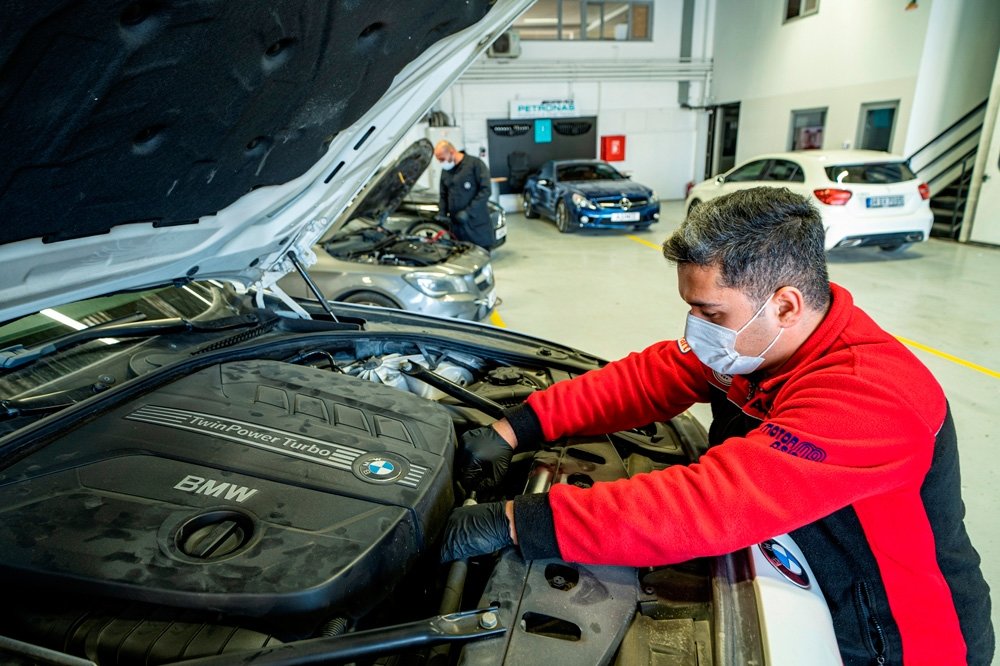 Özel oto servislerine ilgi her geçen gün artıyor