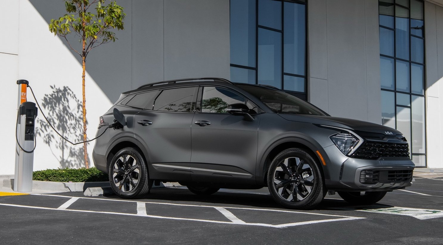 Kablolu hibrit Kia sportage