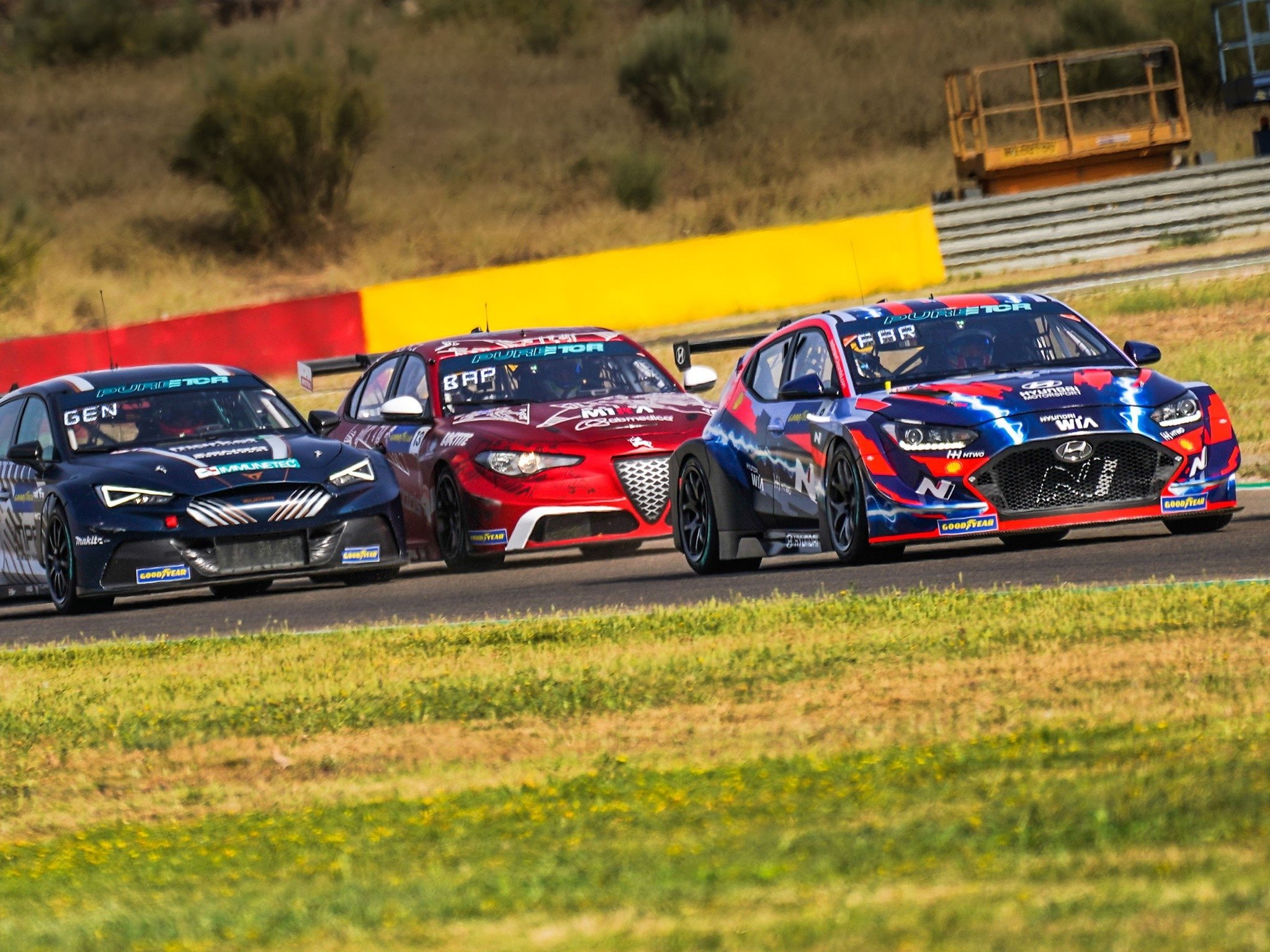 Elektrikli otomobiller İstanbul'da yarışacak