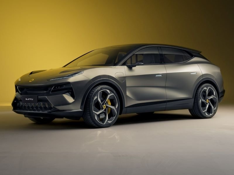 Lotus'un ilk SUV’U