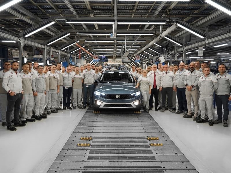 1 MİLYONUNCU FIAT EGEA ÜRETİLDİ