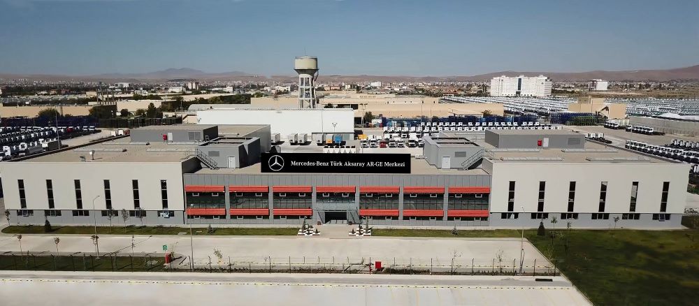 Mercedes-Benz Türk’e Teknoloji Başarı Ödülü