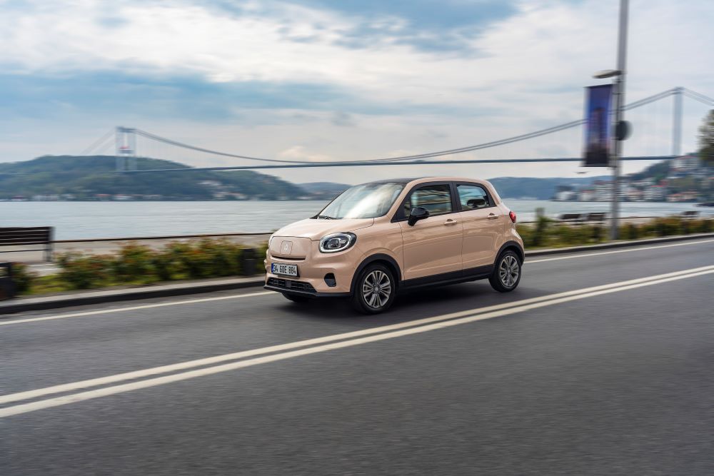 Şehrin yeni alternatifi Leapmotor T03 yollara çıktı