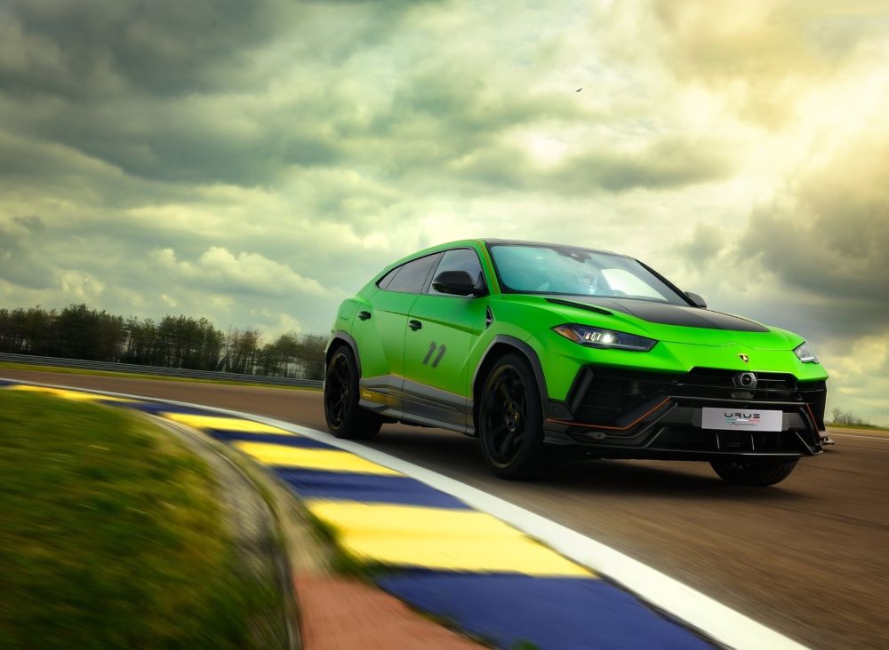 Lamborghini Urus ailesinin en sıra dışı modeli