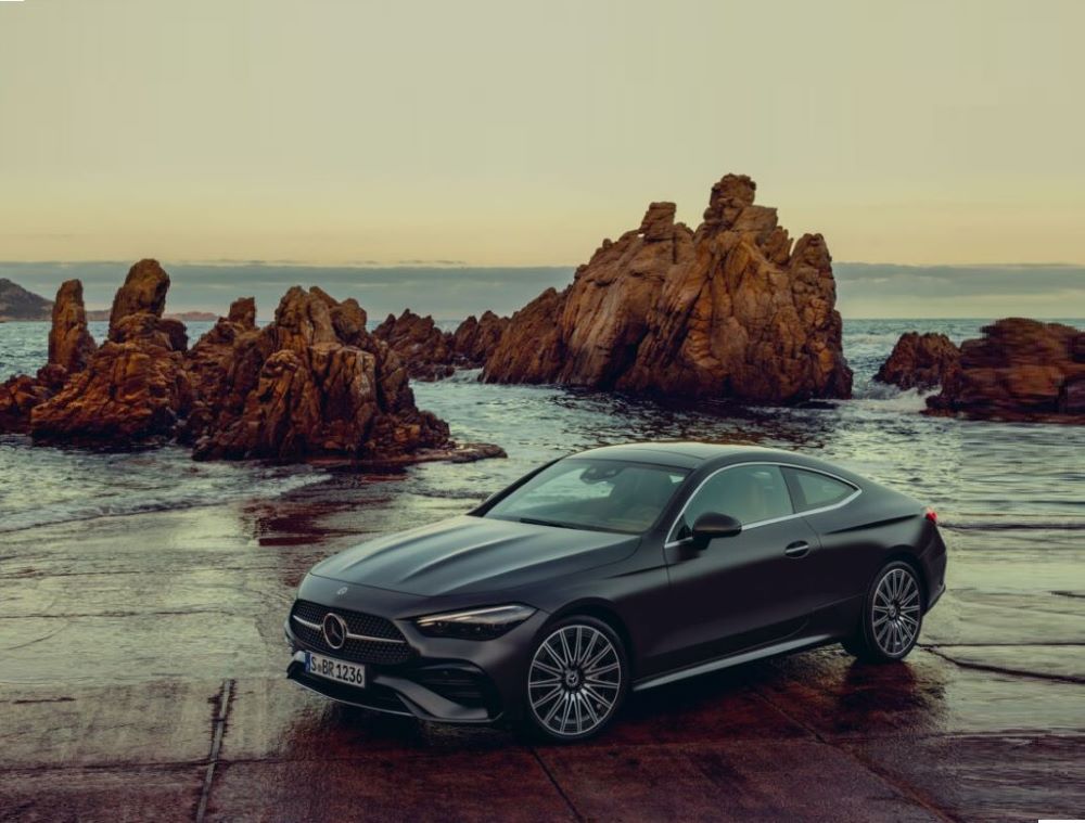 Mercedes-Benz’in yeni coupesi CLE sahnede