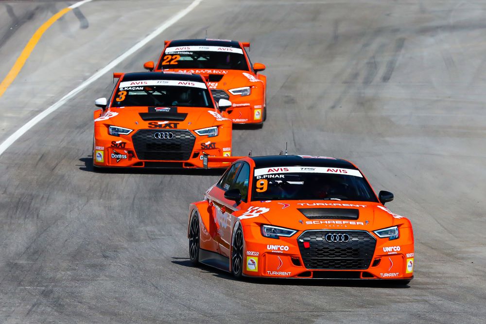 Pist heyecanı İzmir’e taşındı