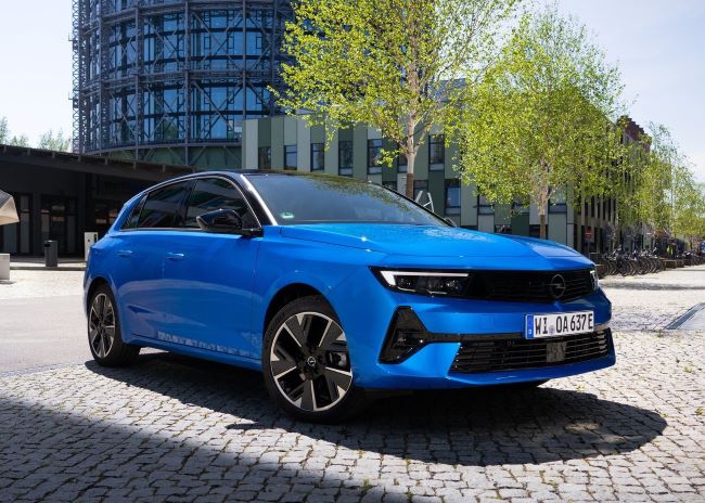 Sürüş İzlenimi Opel Astra Elektrik