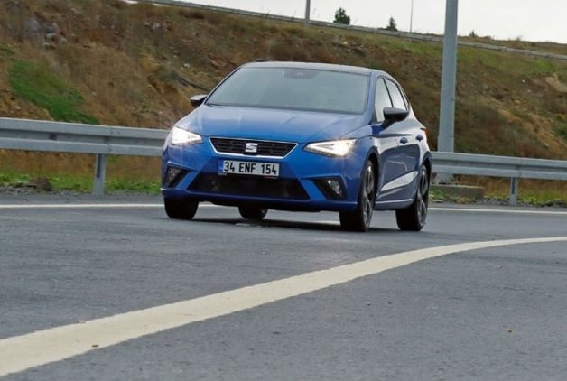 FR logolu sportif ve pratik Seat Ibiza