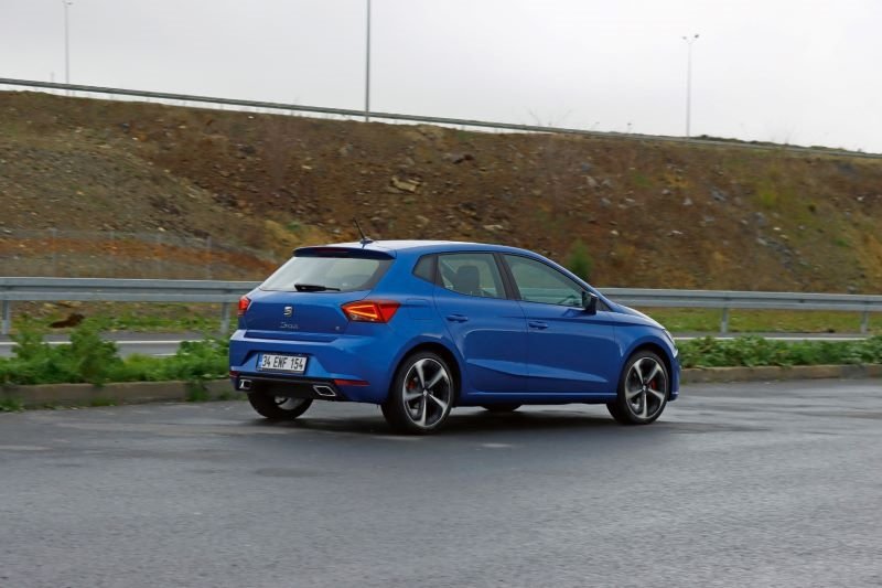 Seat Ibiza sportif arka bölüm
