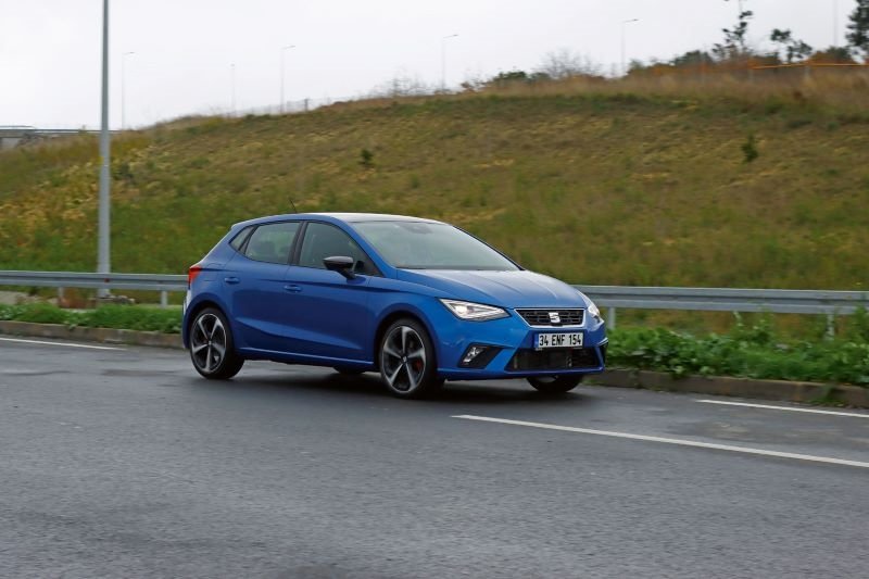 Seat Ibiza sportiflik ön planda