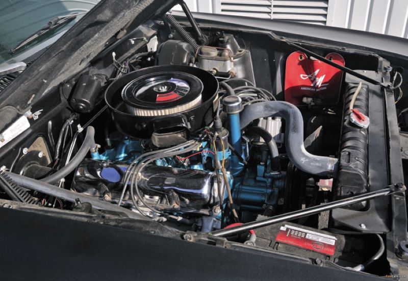V8 motorla AMC Javelin'in gücü